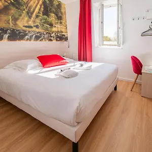 ** Hotel De La Mairie France